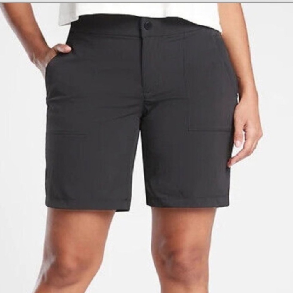 Athleta Trekkie Bermuda 2.0 Black Shorts Size 8
